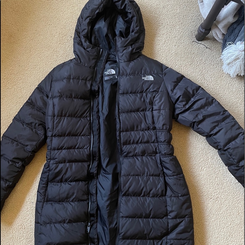 Women’s north face long puffer jacket